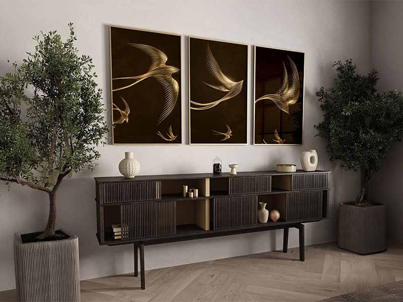 Gouden zwaluwen in vlucht